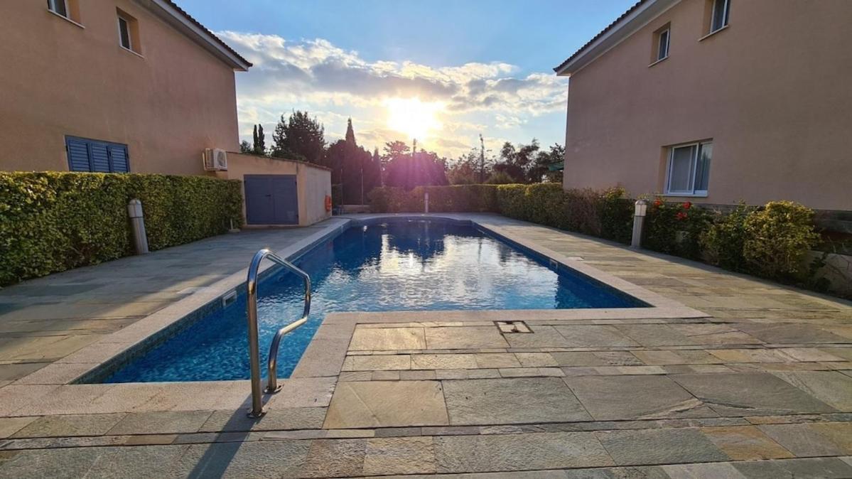 Large 2-bedroom Townhouse With Patio, 200mbps Wifi